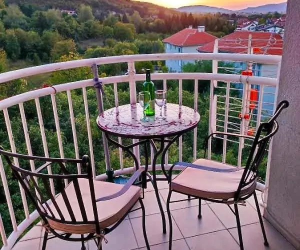 Sky アパート ソコバニャ